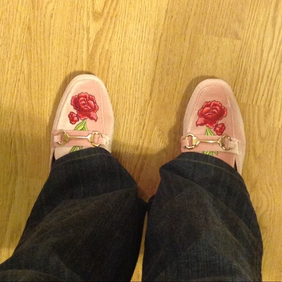 🌺 NWB BUNDLE 2 PAIR Velvet Rose Horsebit Mules🌺 - Picture 6 of 6